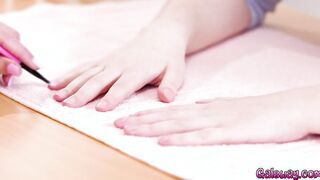 Galsway.com - Nadia Noja is new to dyke manicure