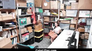 Cute Barely Legal Gives Up Her Tight Pussy For Free Stuff