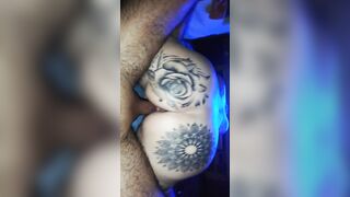 Huge Booty with nice tattoo - Tinder sex date