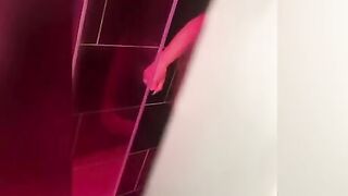 Espionnage sous la douche
