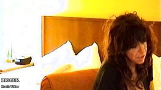Bad Daughter gets double penetration'd and takes a Big Facial