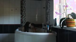 lesbo romantic bath tub time