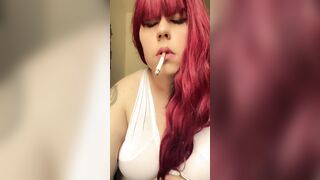 Bbw bimbos With red hair, she smokes Bombshell and gets excited thinking about you