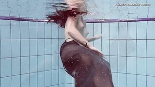 Liza Rachinska hottest gf swimming