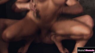 Trans stepmom Vanessa Jhons anal fucked