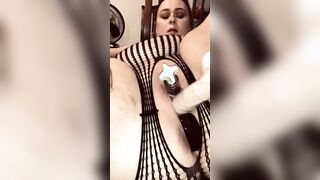 Mom pleasures herself
