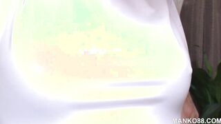 Japanese goddess doesn’t know how to react while vibed