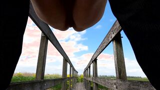 Long booty Pee public