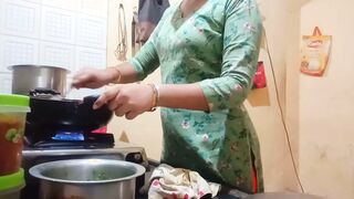 desi Hottie fiance get banged while cooking
