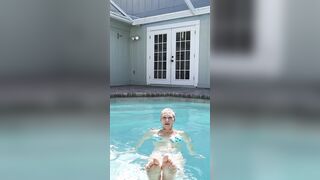 Flashing My Titted Into The Pool