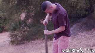 MARISKAX Big Boobed Beauty Lady Lyne booty banged outside