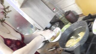 cougar Frina continues nude cooking. Todays menu is chicken. Bombshell