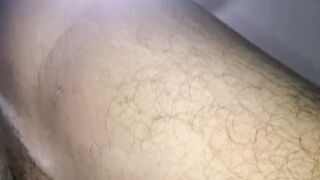 Vecino me coge bien duro y se corre dentro de mi coño.