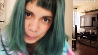 Weird chick does oral to a vibrator with jam xd