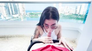 prostitute into cartagena offer me a bj on the balcony of my hotel