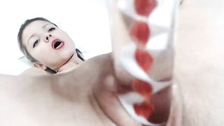 Gina Gerson Stretches her Tight Snatch to the limit!
