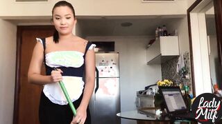 I caught the maid sucking off my hubby and look what