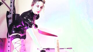 Gf Eva Rubber goddess Bdsm Fem Dom Solo Dom Heels FETISH Fake-Dick Sex Toys Kink Cougar Old Footfetish