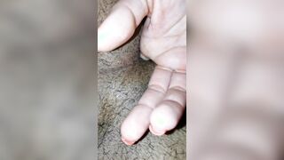 wifes loves to finger hubby