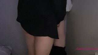 Real lesbo sex Surprised her with finger bang she cum inside three minutes
