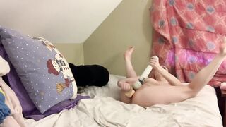 Slim 19 year old jizzes on step dads dick