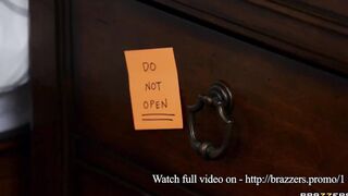 Nosy Stepmom Gets Plowed - Nickey Huntsman, Serene Siren / Brazzers