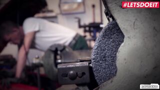 BUMSBUERO - Sexsual German Dark Hair Get Her Eyes On The Mechanic - LETSDOEIT