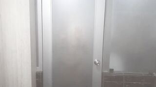 THE EROTIC mom HOT COMES OUT OF THE SAUNA VERY