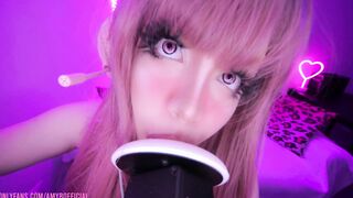 YOUR GAMER ROOMMATE NEEDS SOMETHING TO LICK