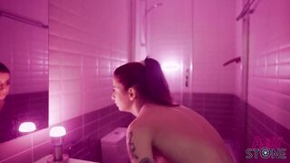 2 Italian lesbians shower together and suck my cock at