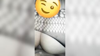 مزوجة كازاويا محرومة من الحوى تلاقيتها فاطرام ليلة وهي كتهز الزب ضربتو ليها فسوة حتى حزقت0714016319