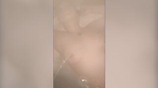 Beautiful wifey takes her first golden shower. Loves it so much, she lets Husband gives her a facial! Cougar