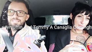They have sex into the vehicle