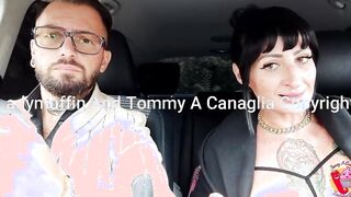 They have sex into the vehicle