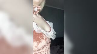 babe bunny wants a long penis inside the booty