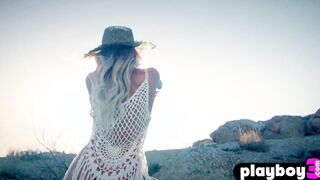 Huge booty blonde teens Emma Hix crazy hot striptease action and