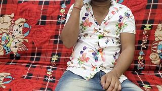 Seeing the bimbos of Bholi Bhaali Gao inside a sari,