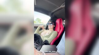 SHE WANTS TO GIVES ROAD ORAL SEX
