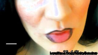 African Lipliner is so Hottie