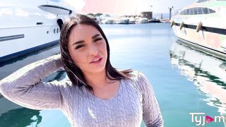 Fit butt teenie Sarah fucks rough with a humongous dick