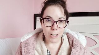 La putita Evita tiene EL COÑO MÁS GORDO DEL MUNDO! - Evita Camila