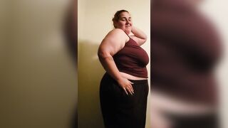 Bombshell strip tease