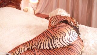 spandex fetish sex tape - beauty sensual porn film for free - posing