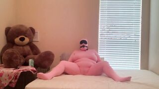 Pink Zentai BBW masturbating