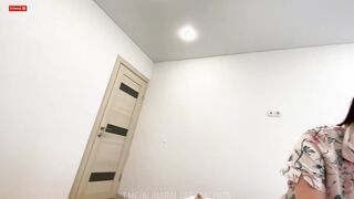 - Mommy, I need help, look at my penis! "Stepmom
