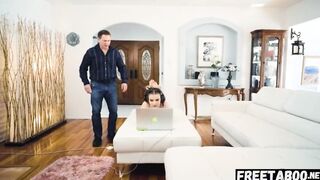Gamer Step-Daughter Gets Analized By Her Stepdad While She Plays!