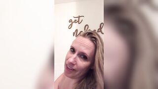 CUM got to know me - a playful chat and jugs rub down into the bath-tub with mom