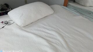Chubby red head finger bang unshaved twat