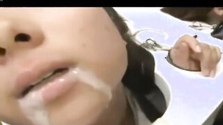 Asiaticas atadas comen pollas