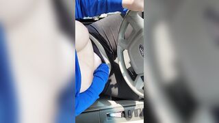 Finger Fuck inside the vehicle